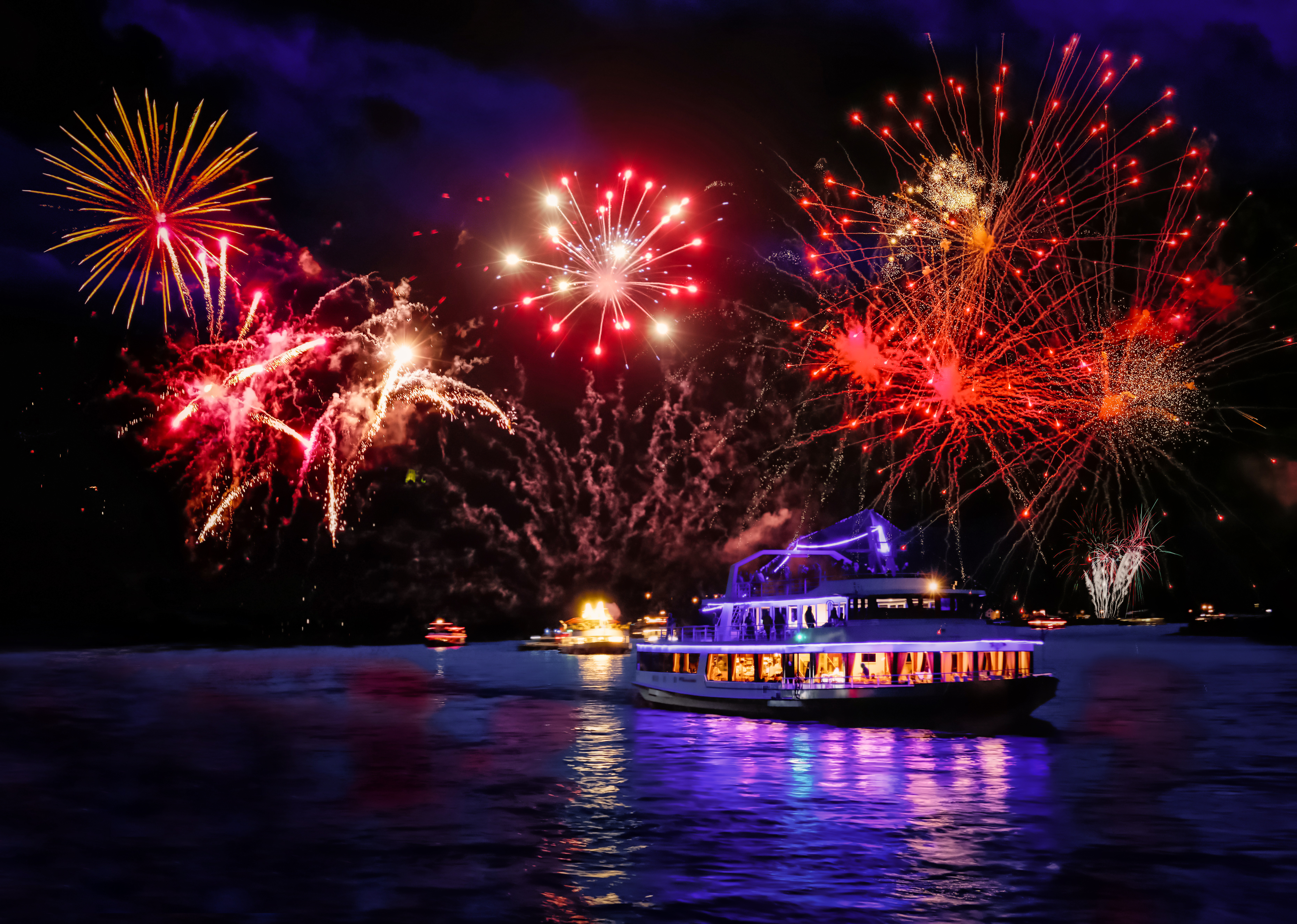 Rhine Discovery Rhine in Flames Cruise Shearings