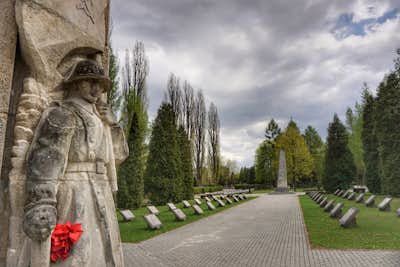 Krakow CWGC Cemetery