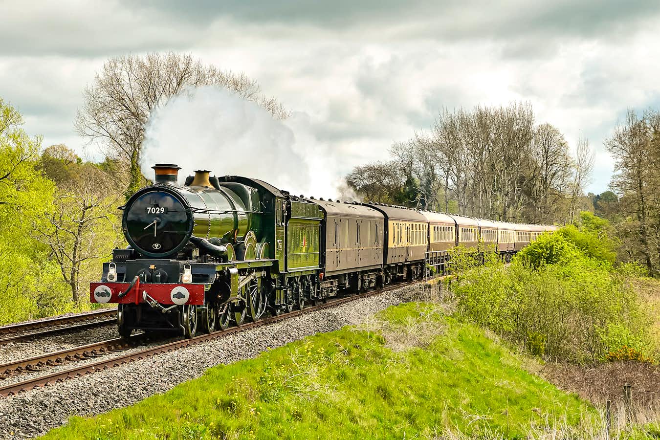 tourhub | Leger Holidays | Luxury Steam Rail, Chatsworth & Yorkshire Yuletide 