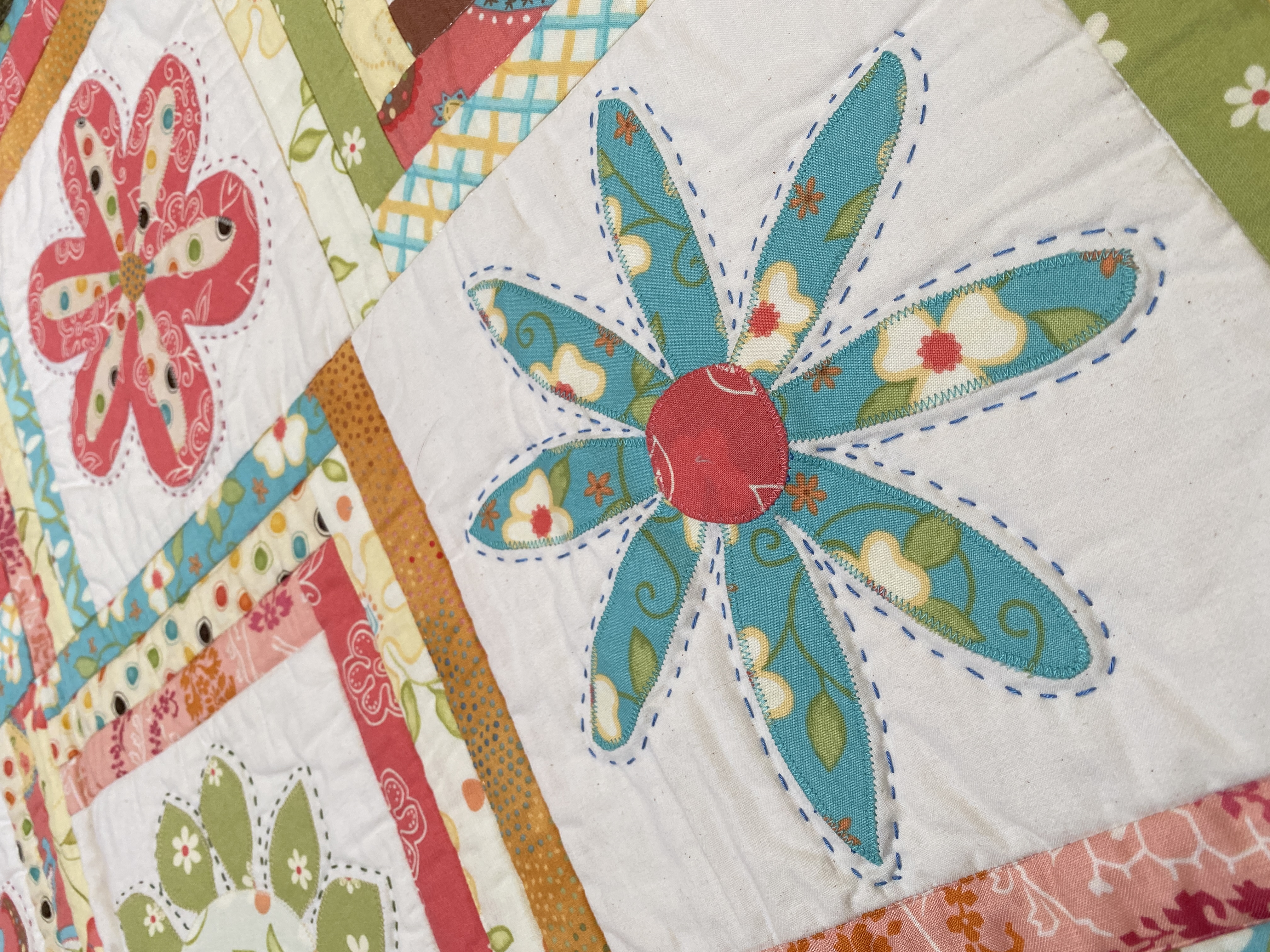 Tropical Blooms Quilt Sewing Machine Weekend