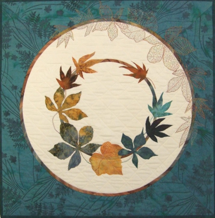 Oriental Leaf Circle Sewing Machine Retreat