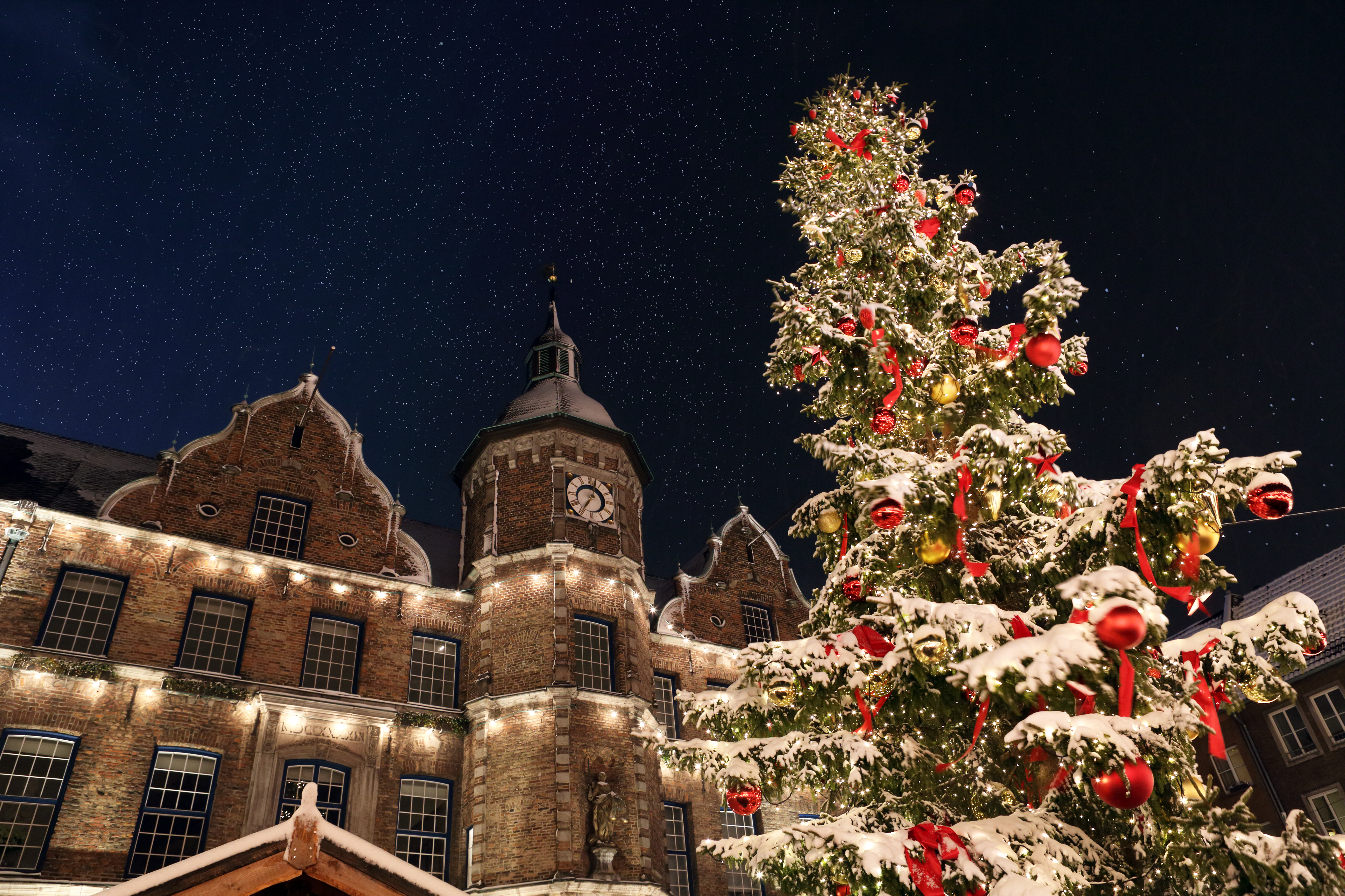 4-Star Düsseldorf, Bonn & Cologne Christmas Markets