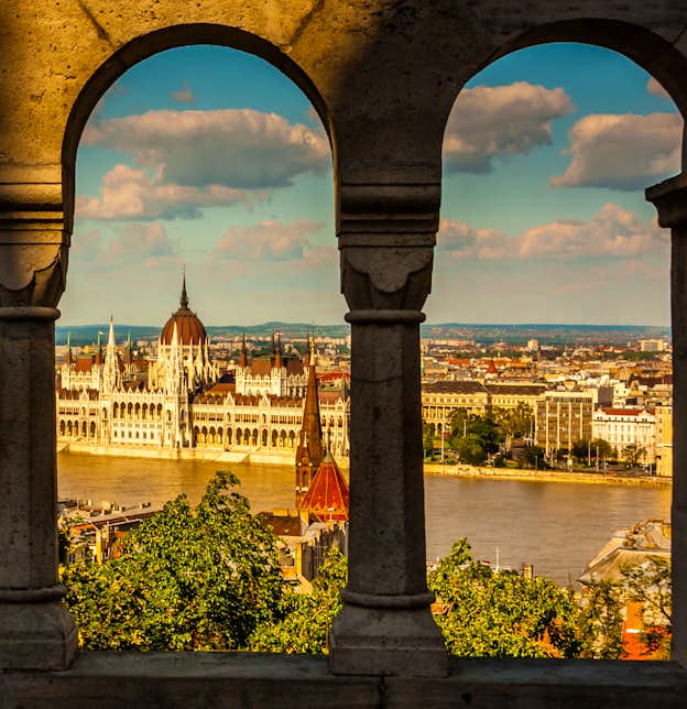 Romantic Danube Cruise plus the splendours of the Austrian Tyrol Romantic Danube Cruise plus the splendours of the Austrian Tyrol