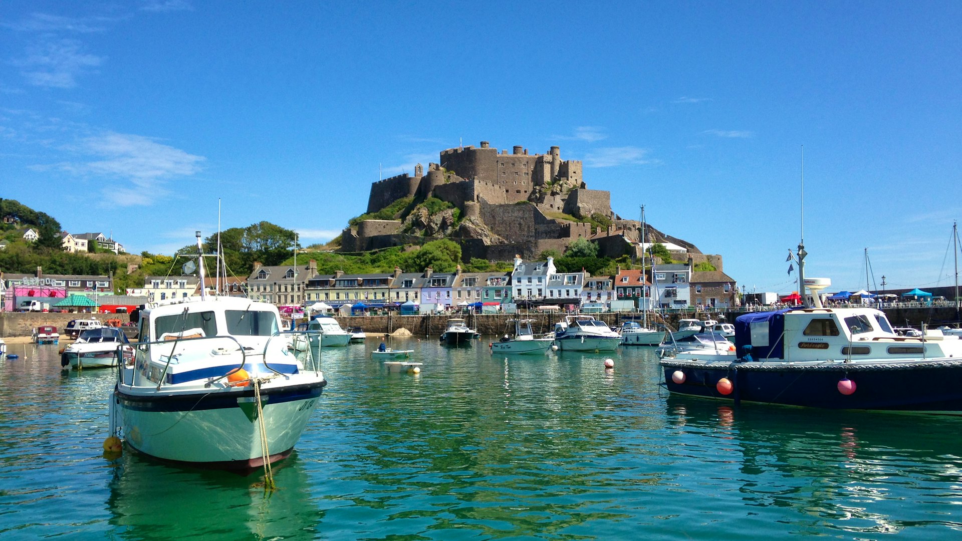 moral Servicio Subordinar Discover the very best of Jersey by Air | Leger Holidays