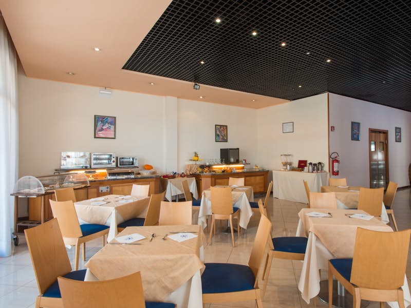 Meditur Hotel Pomezia Meditur Hotel Pomezia