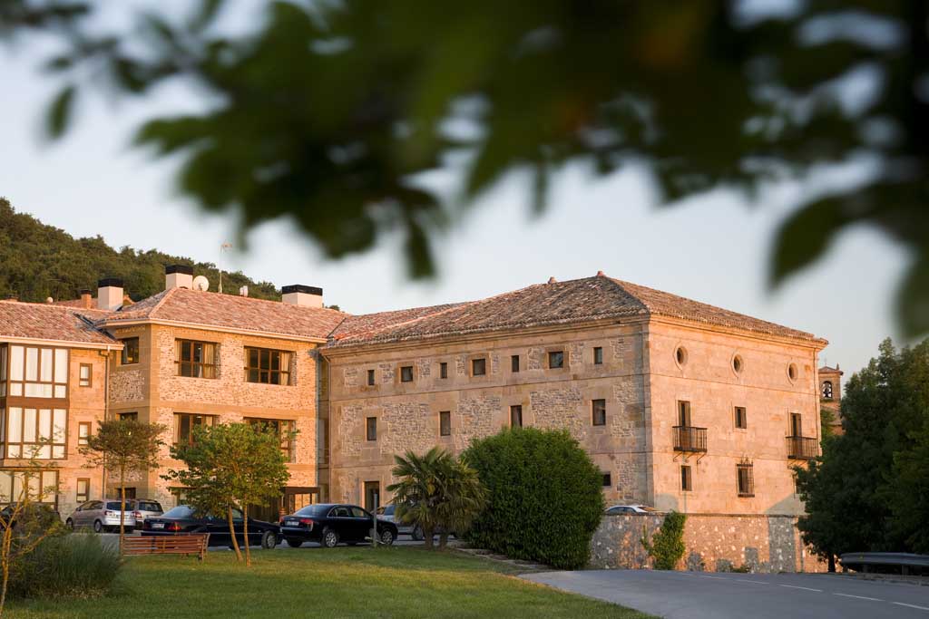 Cantabrian Treasures & La Rioja – Staying in Spanish Paradors | Leger ...